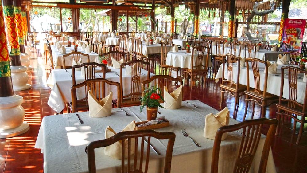 Bali Taman Beach Resort & Spa Lovina Pabean Buleleng Екстериор снимка