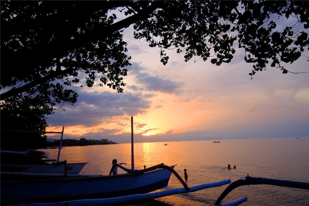 Bali Taman Beach Resort & Spa Lovina Pabean Buleleng Екстериор снимка